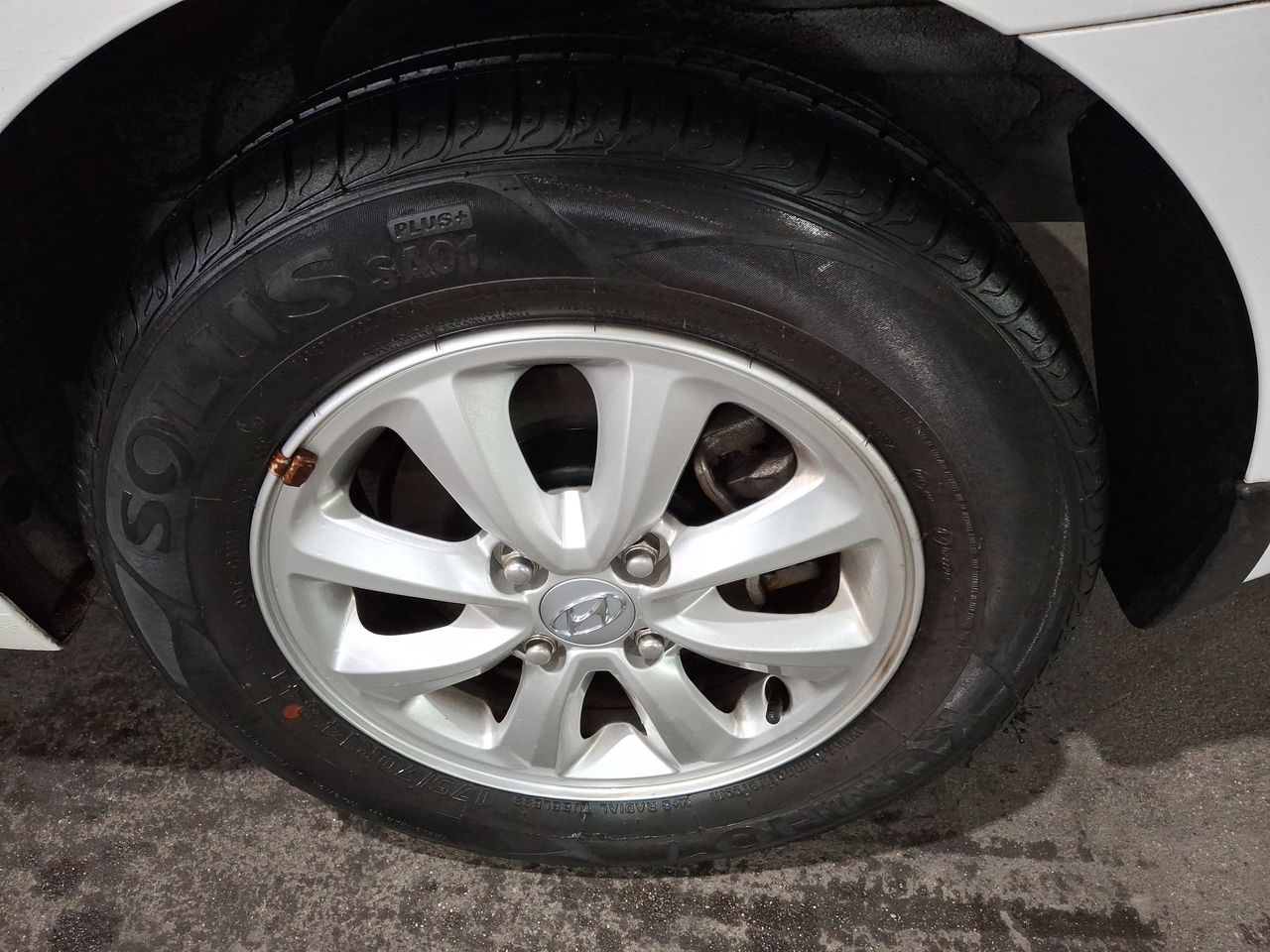 HYUNDAI - 9