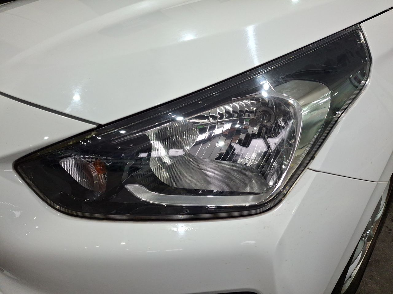 HYUNDAI - 10