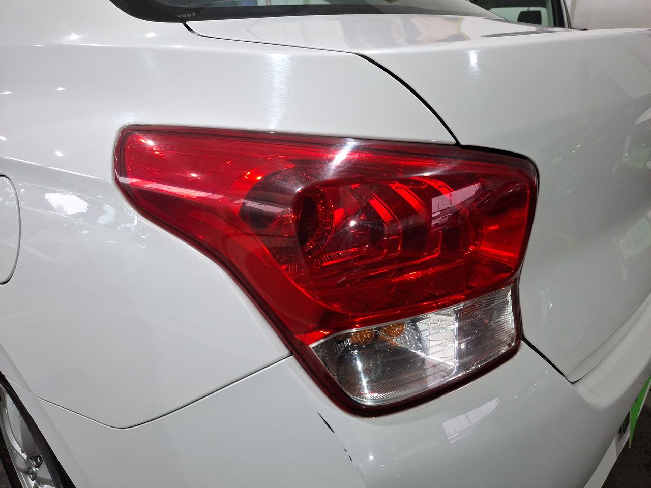 HYUNDAI - 12