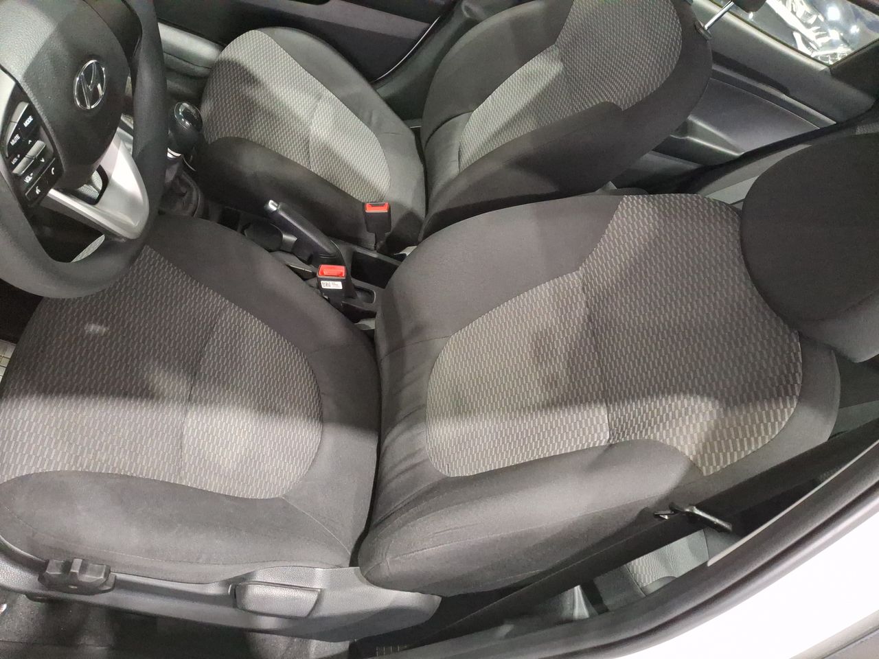 HYUNDAI - 15