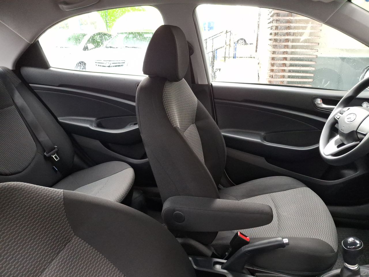 HYUNDAI - 7