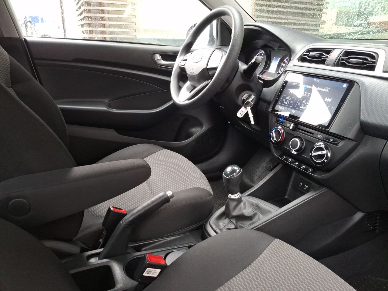 HYUNDAI - 8