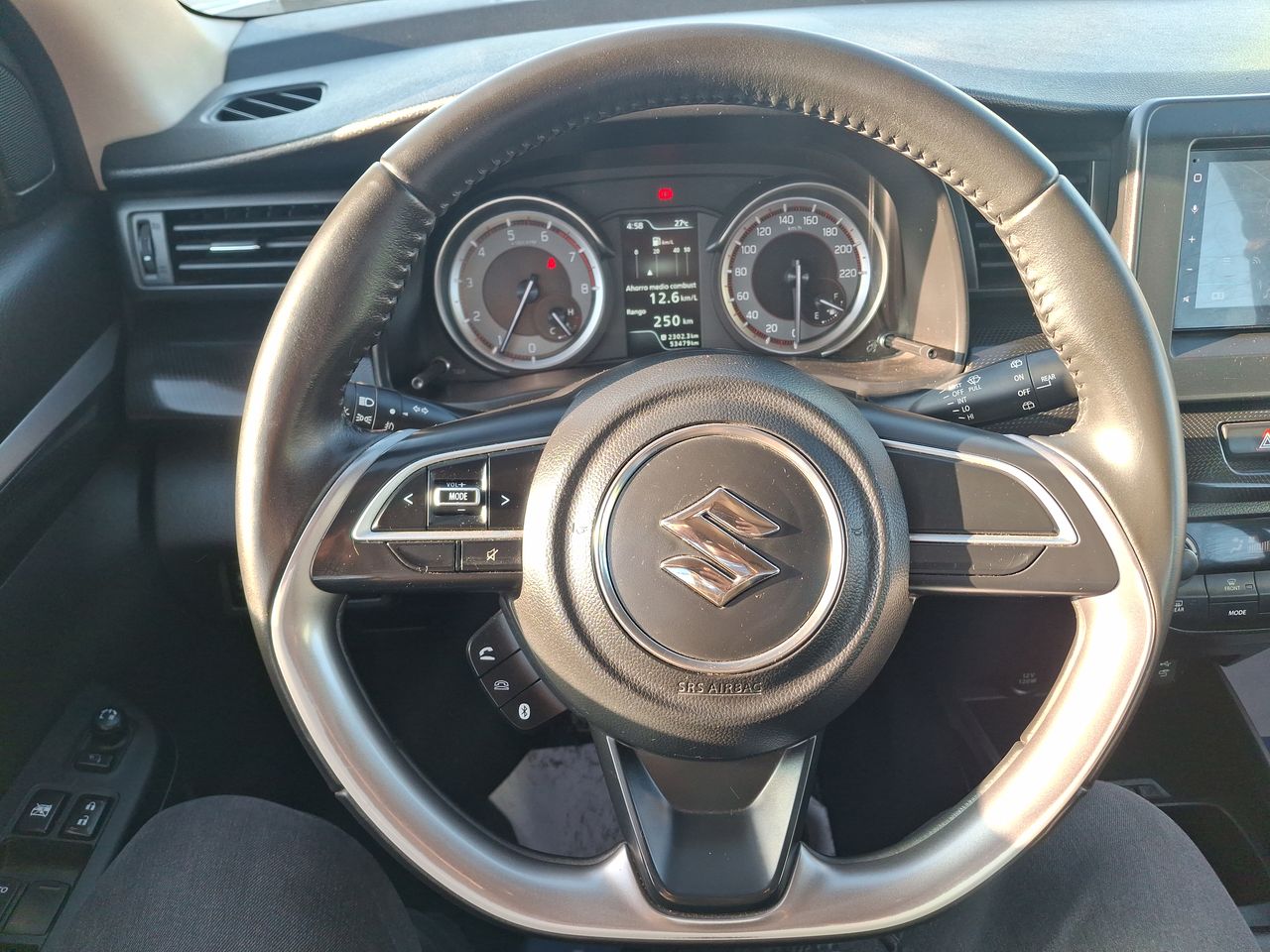 SUZUKI - 23