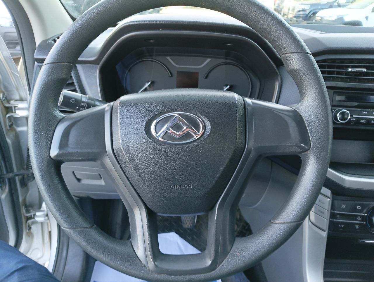 Maxus T60 — foto 15 de 24
