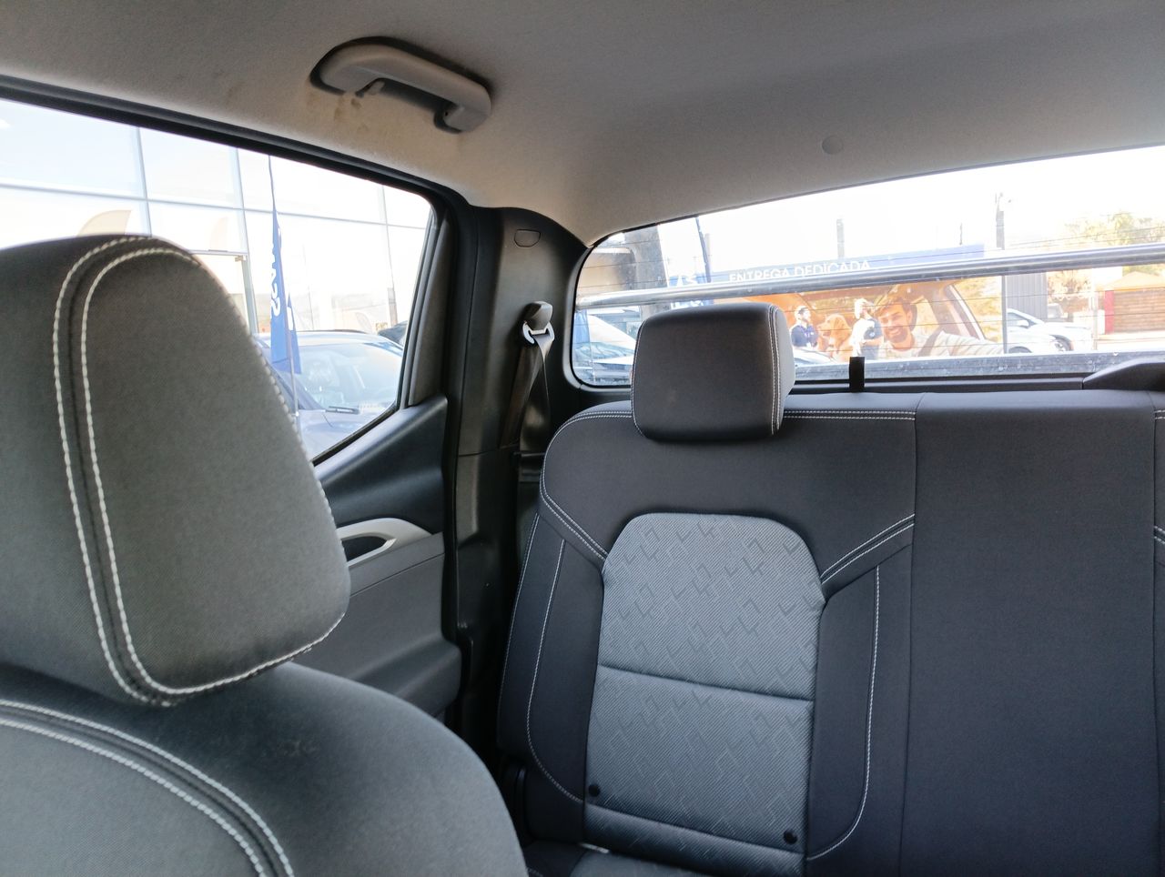 Maxus T60 — foto 4 de 24