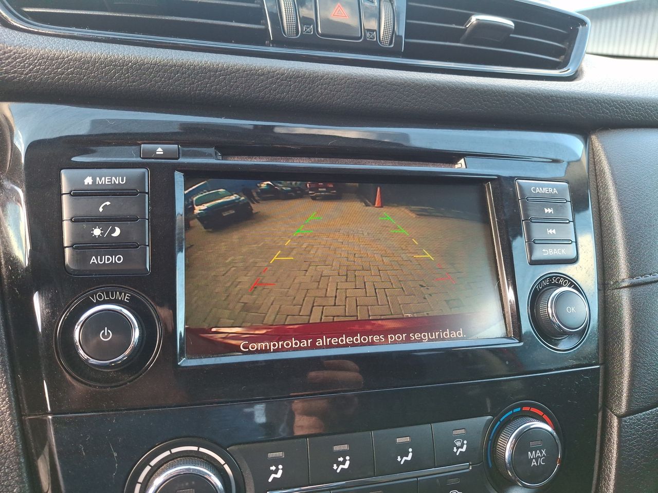 Nissan X-Trail — foto 30 de 35