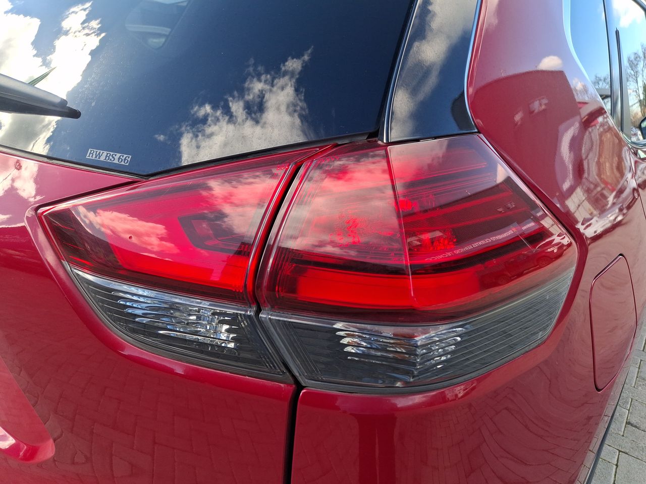 Nissan X-Trail — foto 21 de 35