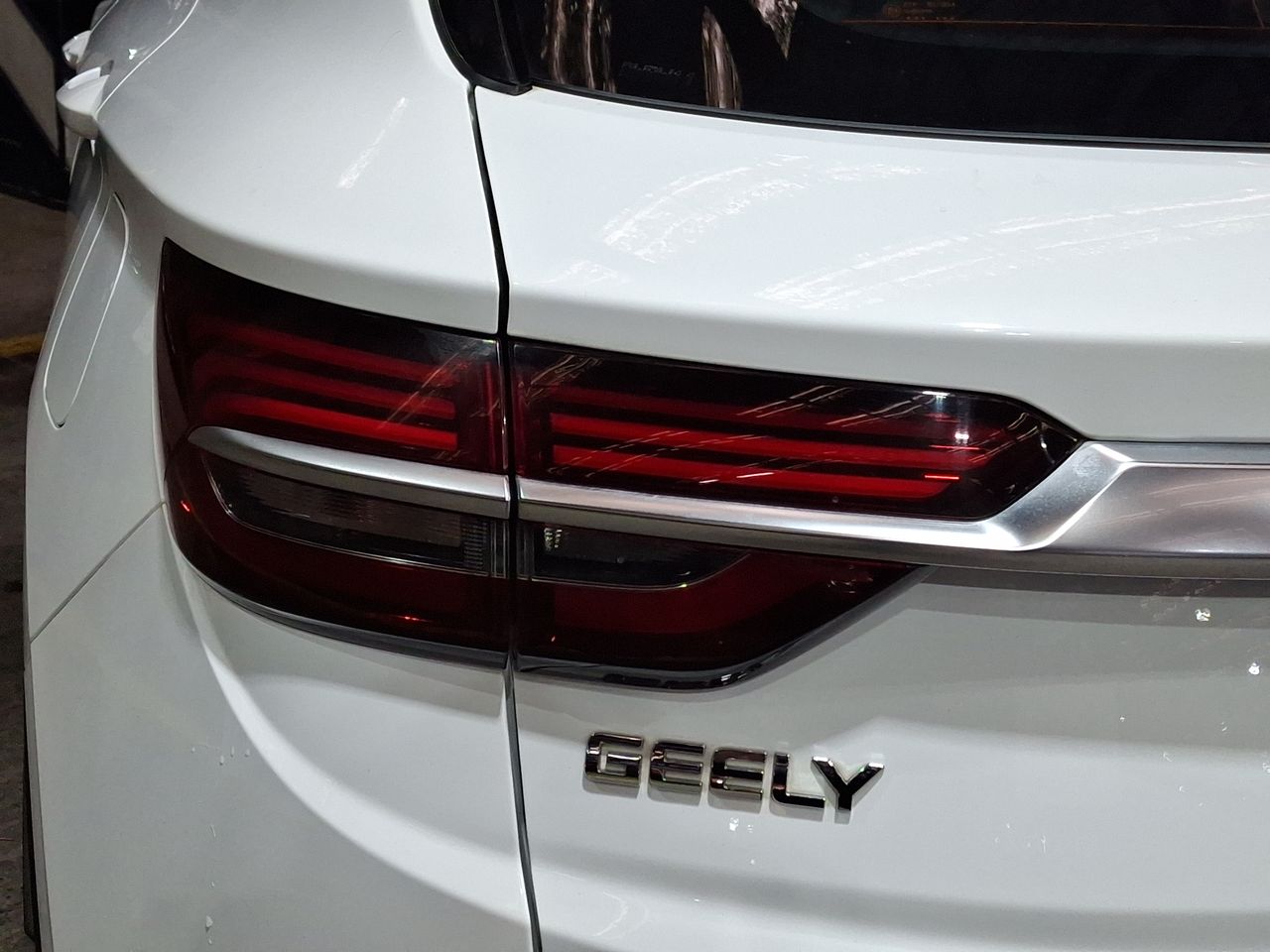 GEELY - 21