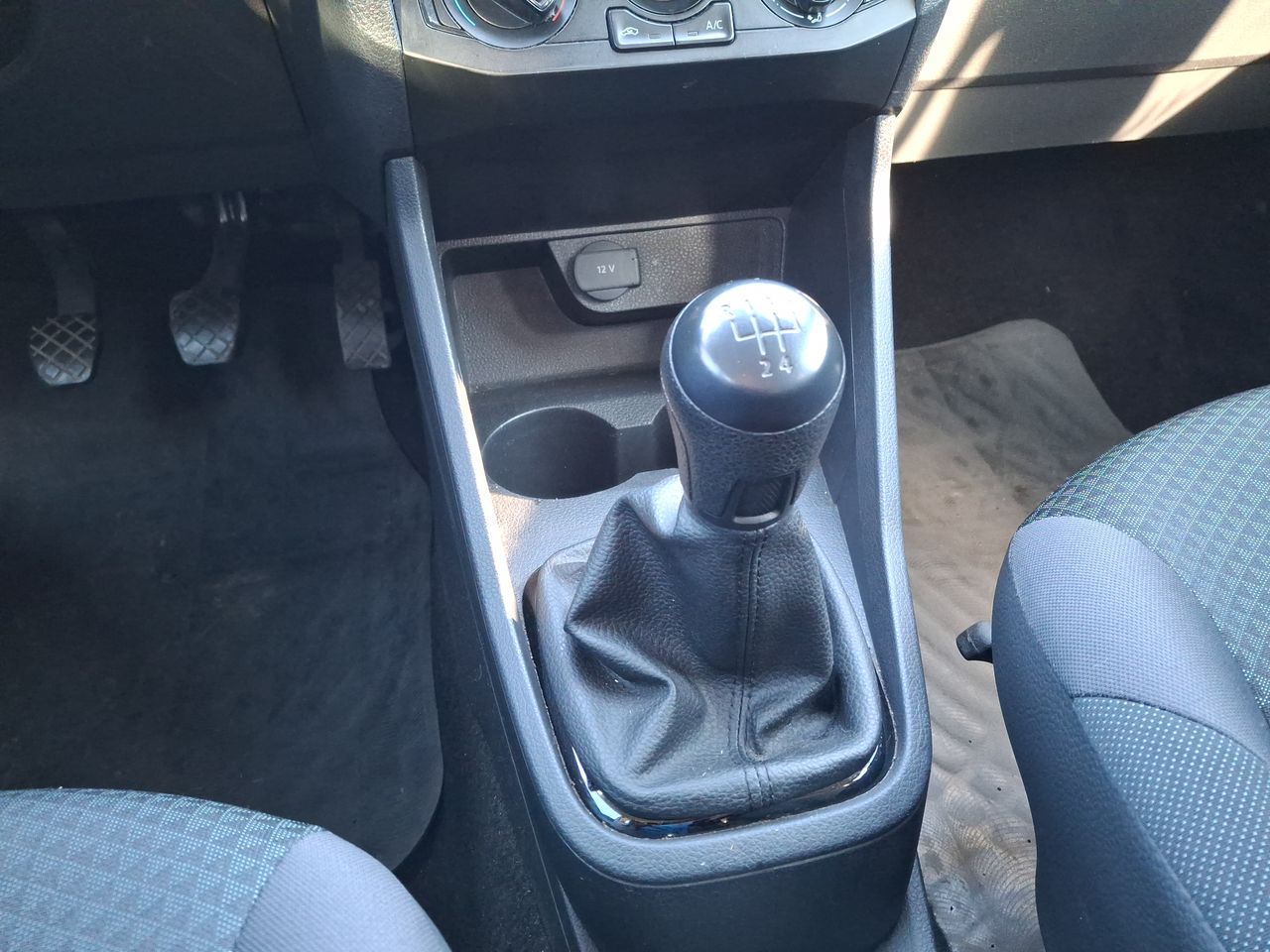 VOLKSWAGEN - 20