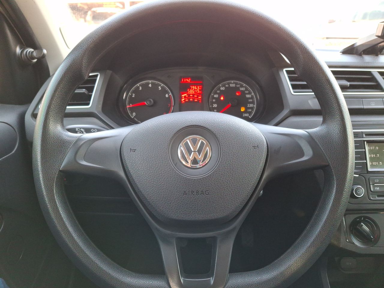VOLKSWAGEN - 16