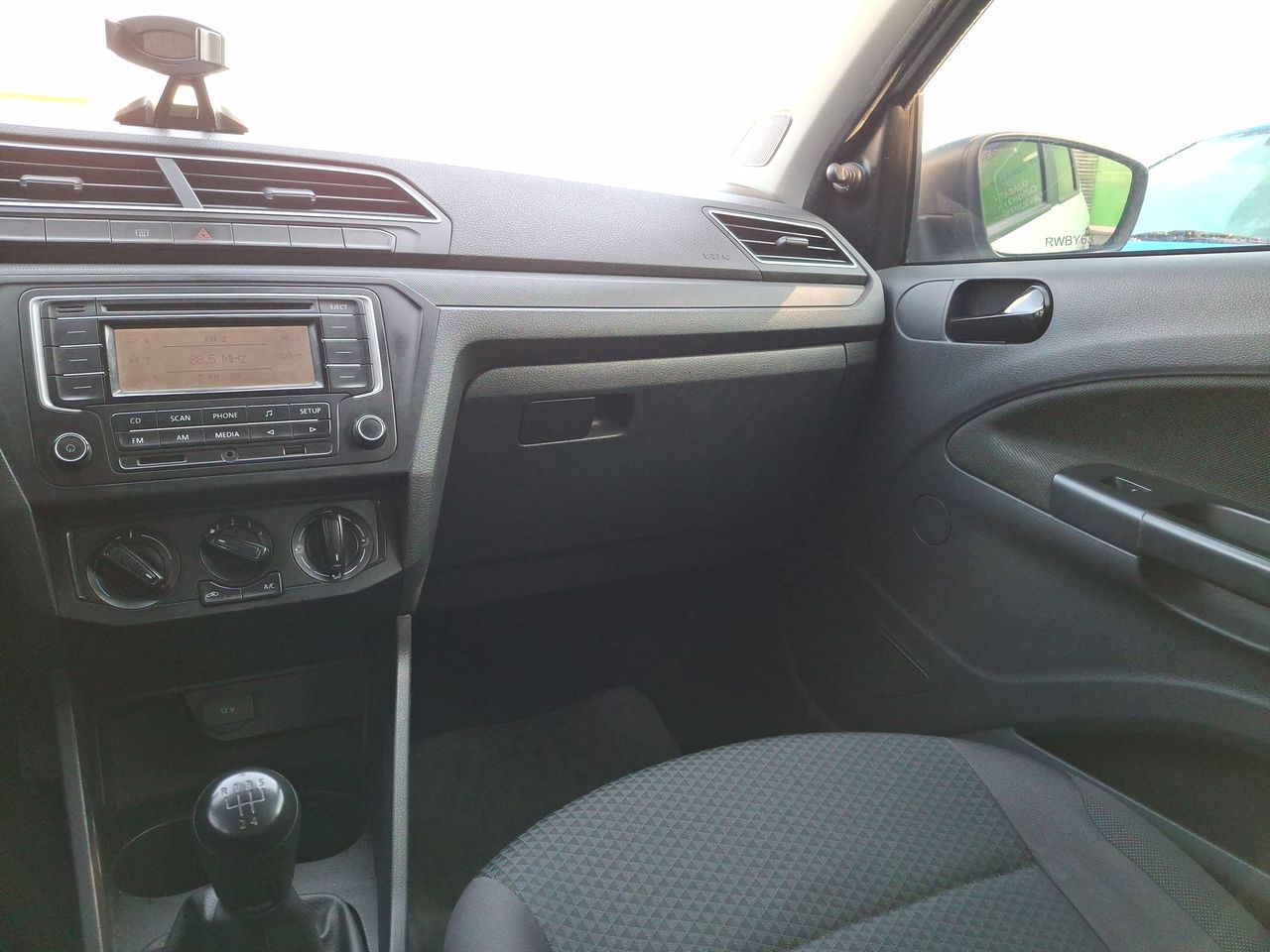 VOLKSWAGEN - 2