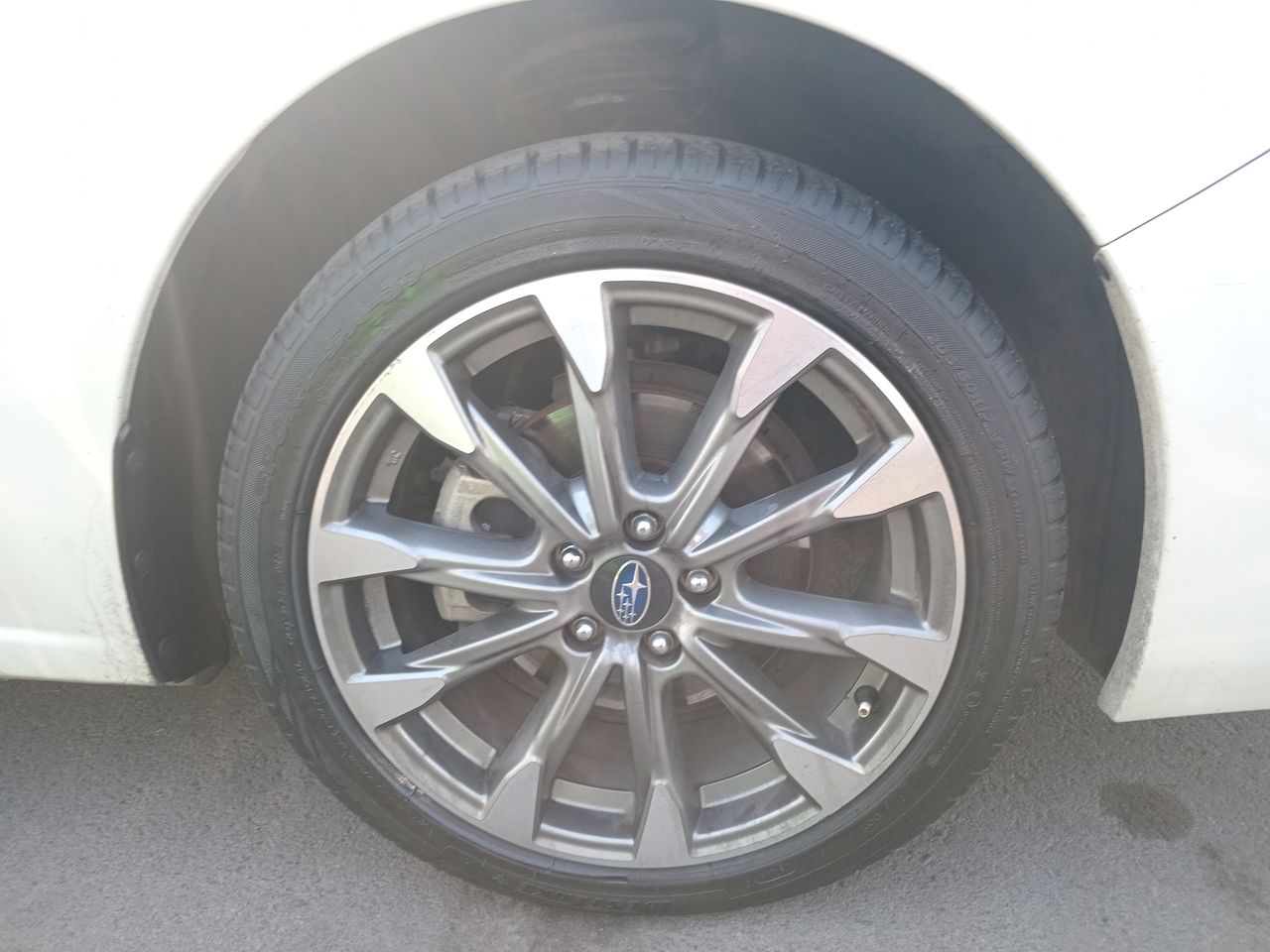Subaru Impreza — foto 8 de 26