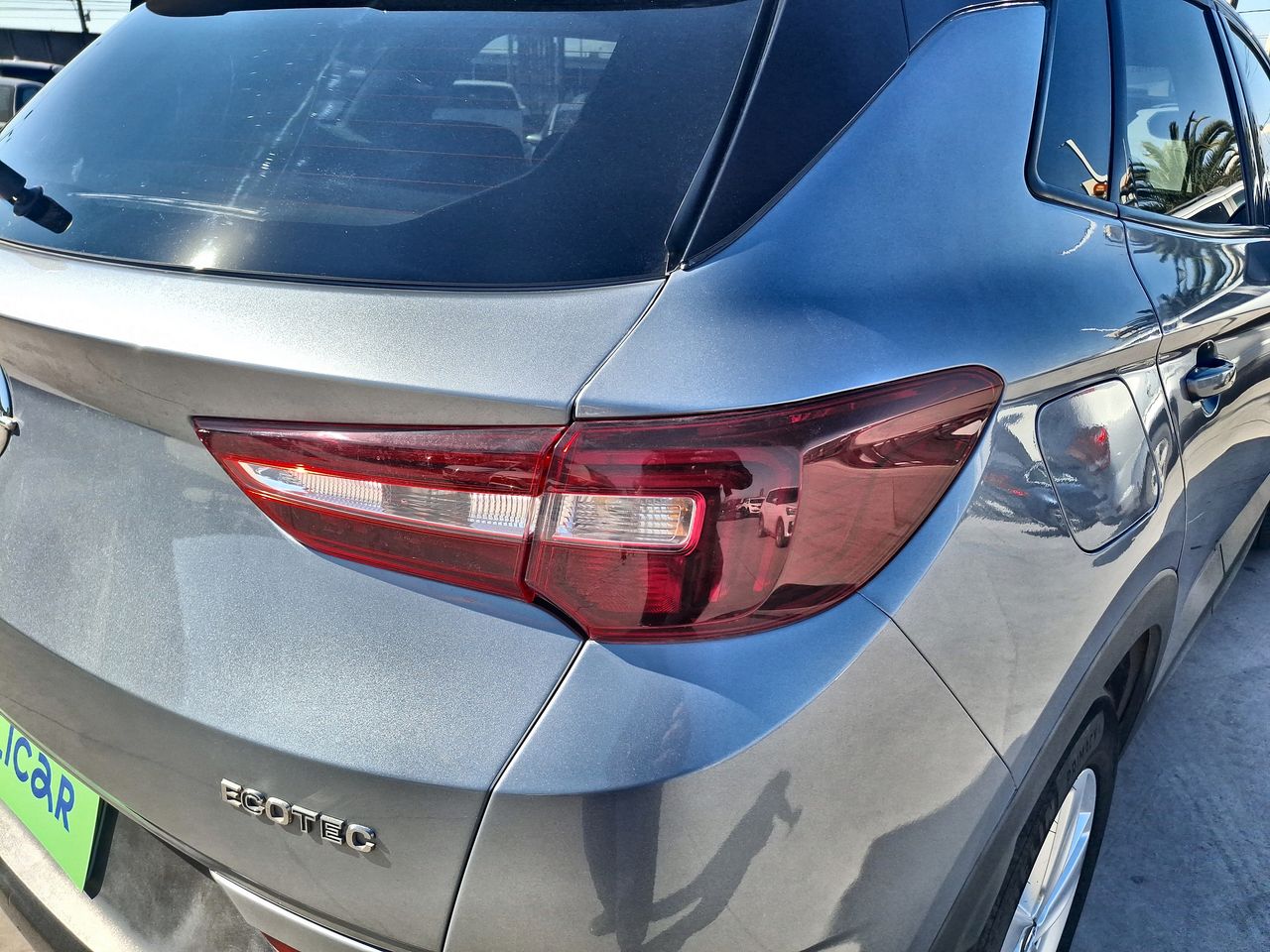 Opel Grandland — foto 21 de 31