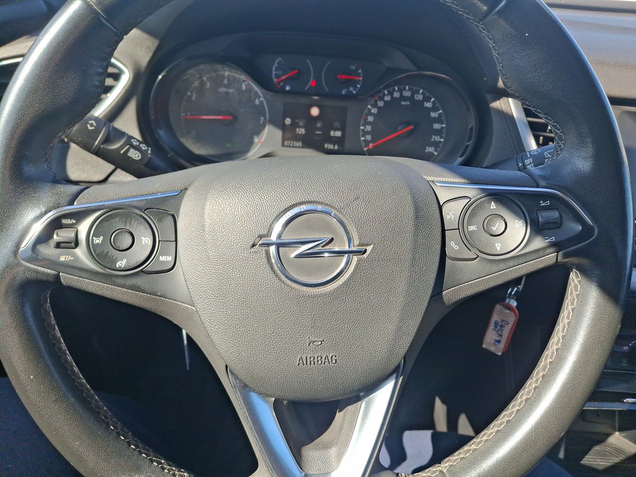 Opel Grandland — foto 25 de 31