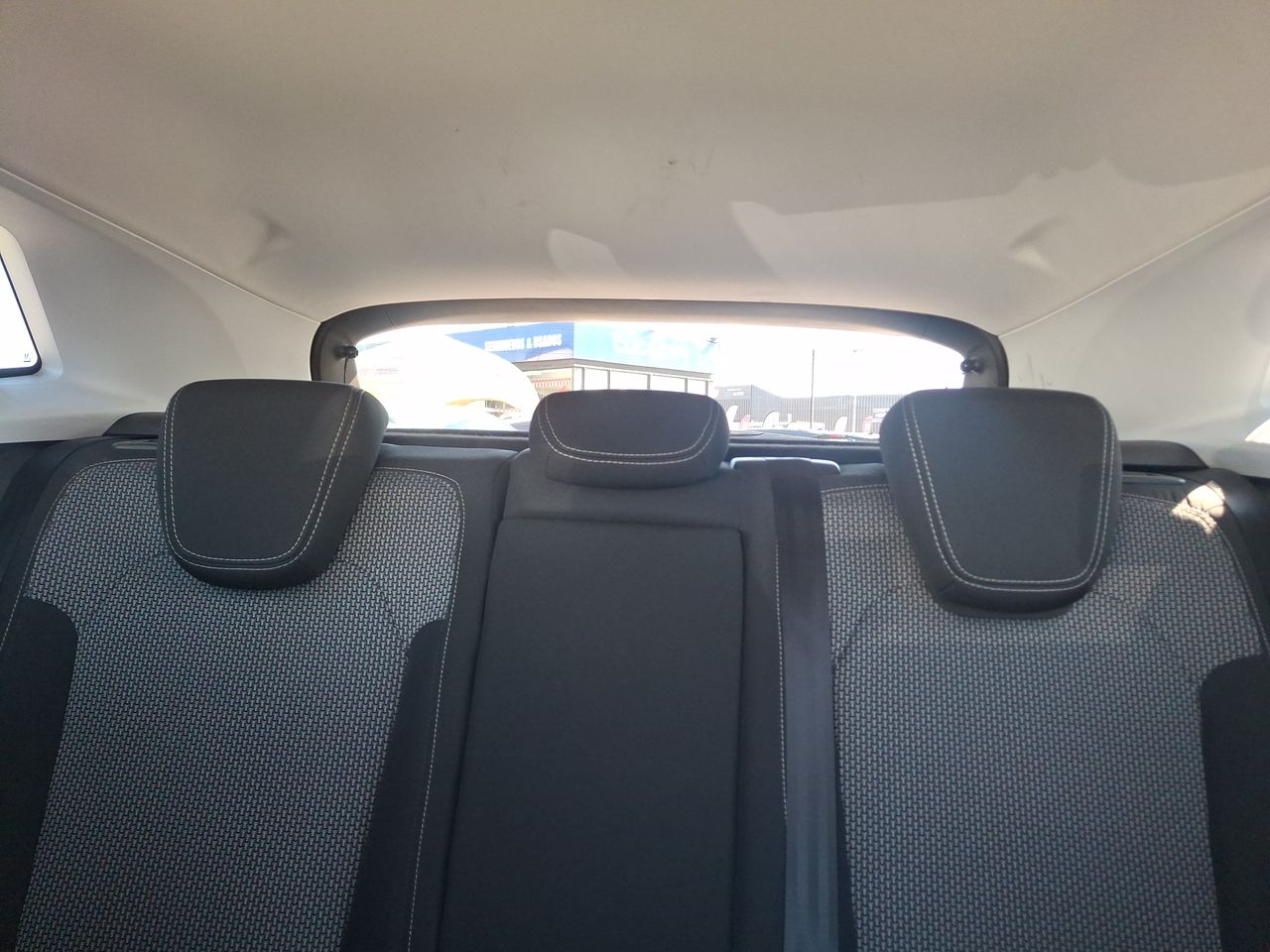 Opel Grandland — foto 14 de 31