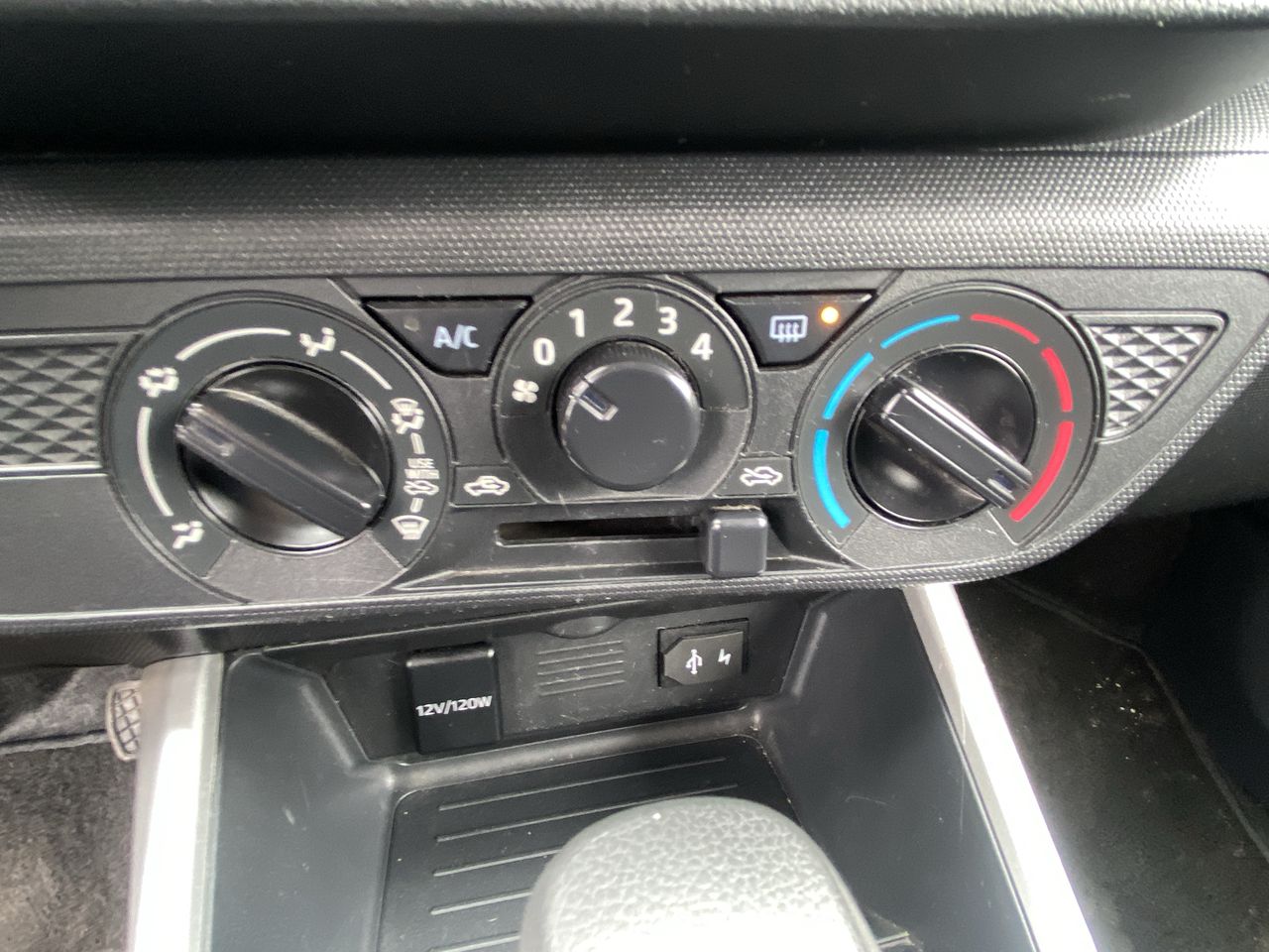 TOYOTA - 28
