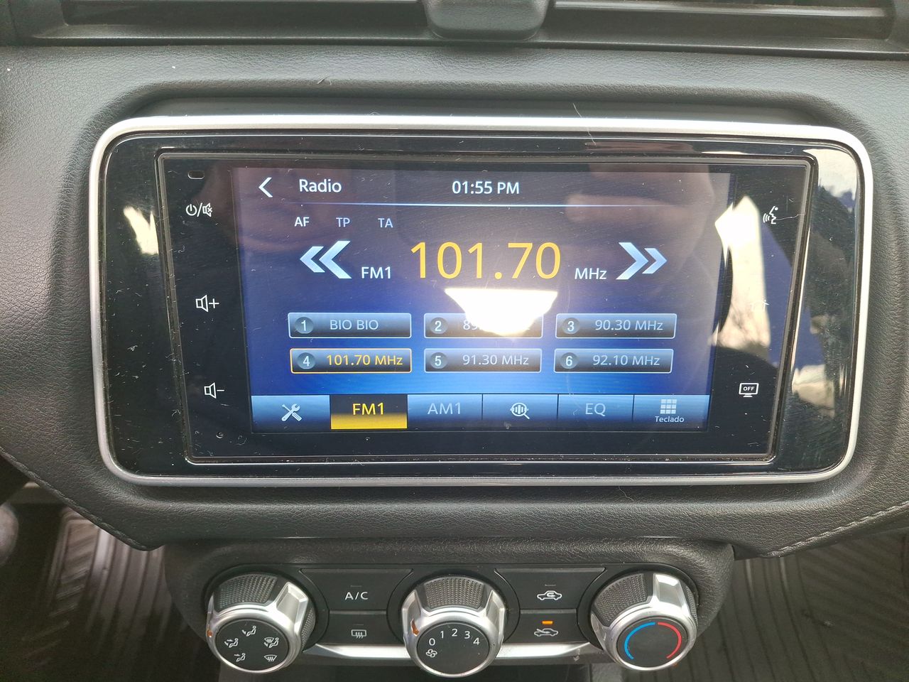 Nissan Versa — foto 20 de 26