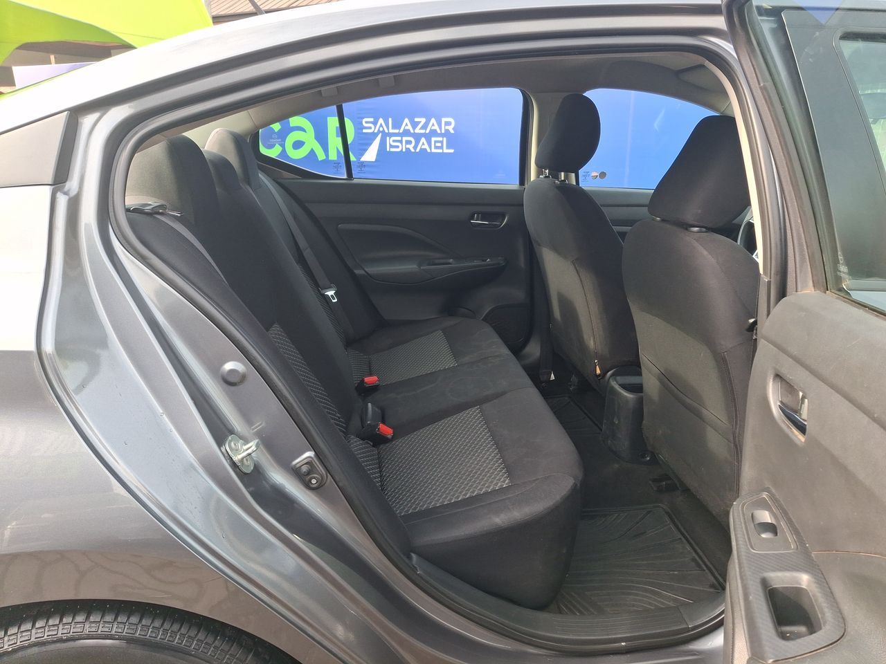 Nissan Versa — foto 25 de 26
