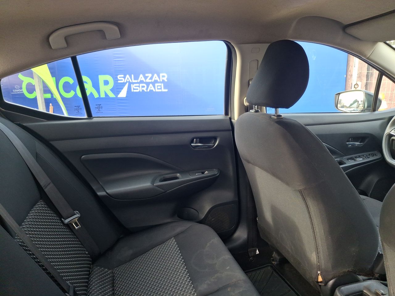 Nissan Versa — foto 8 de 26
