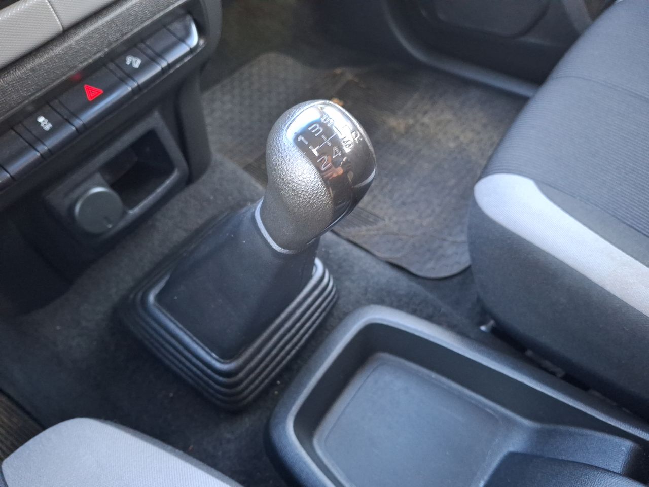 CHEVROLET - 27