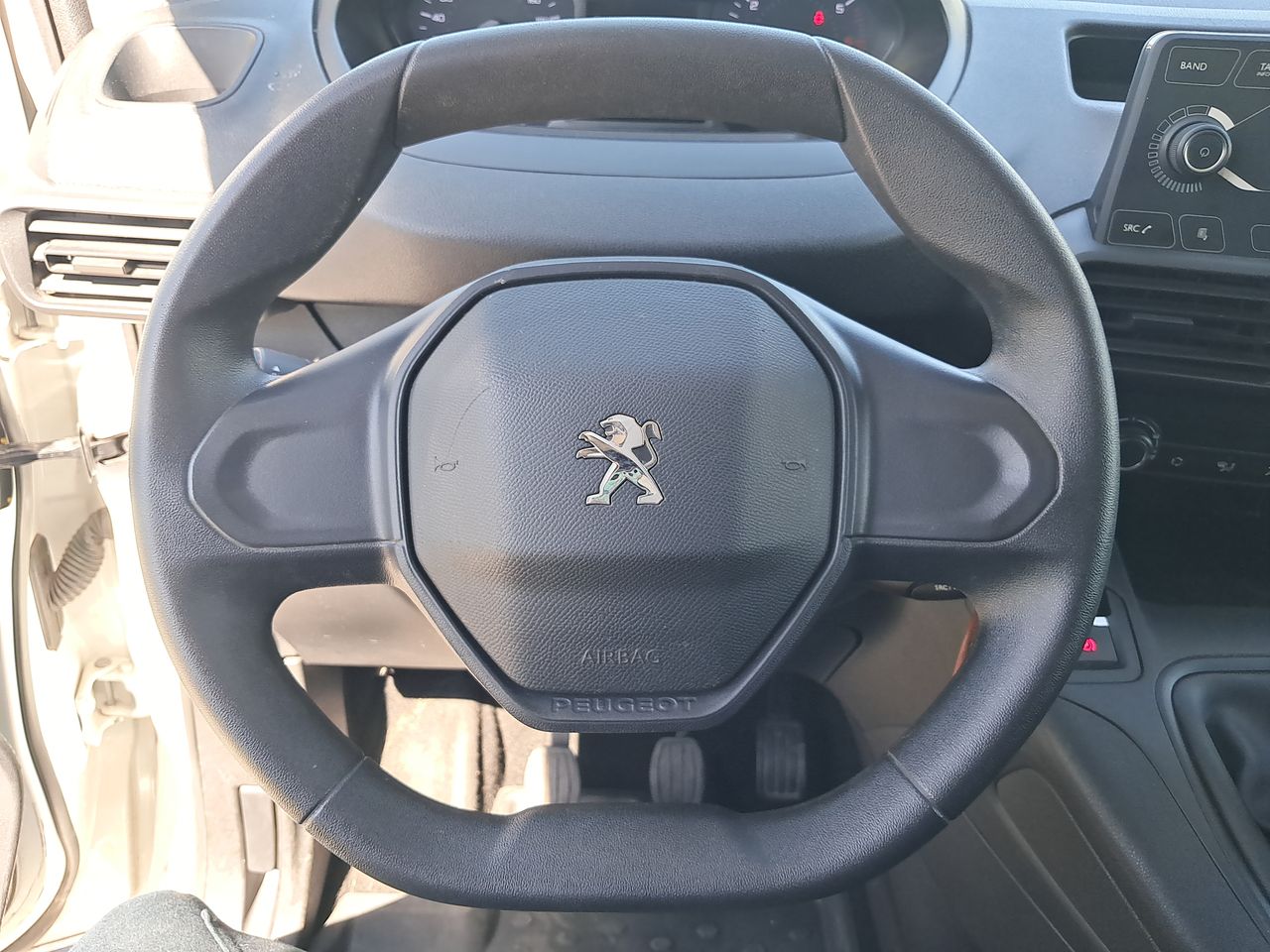 PEUGEOT - 24