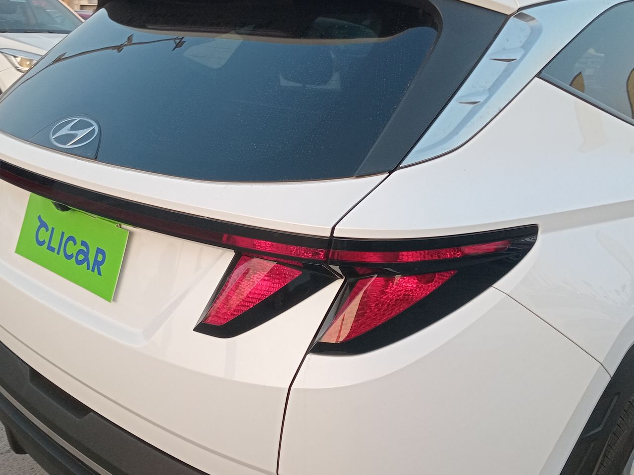 HYUNDAI - 4