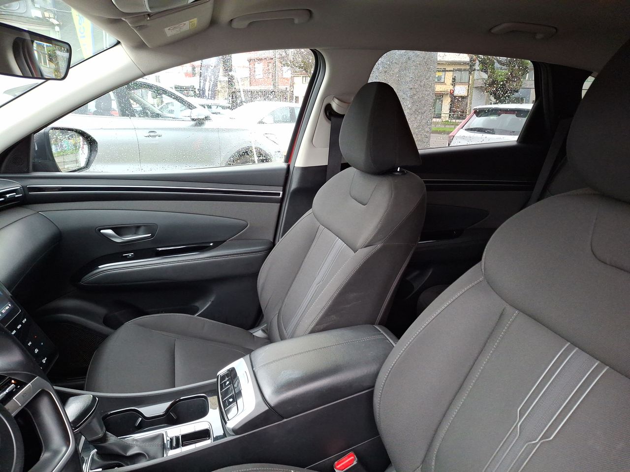 HYUNDAI - 4
