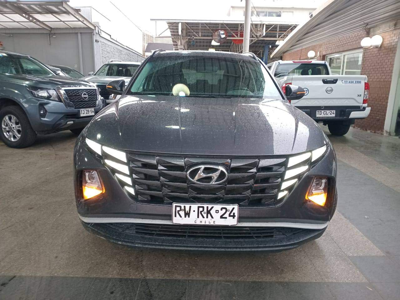 HYUNDAI - 2