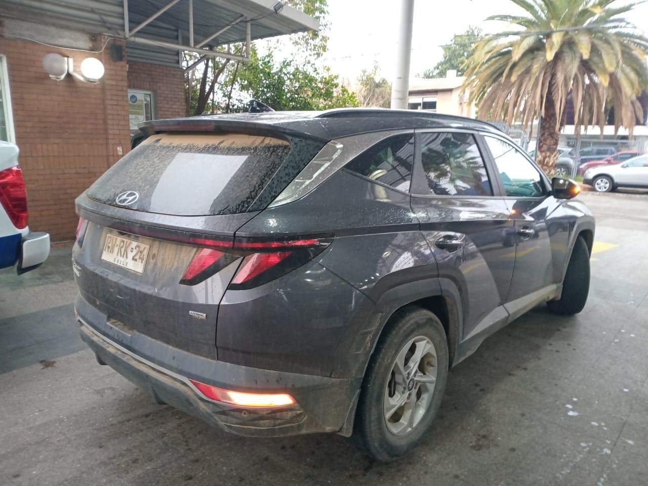 HYUNDAI - 4