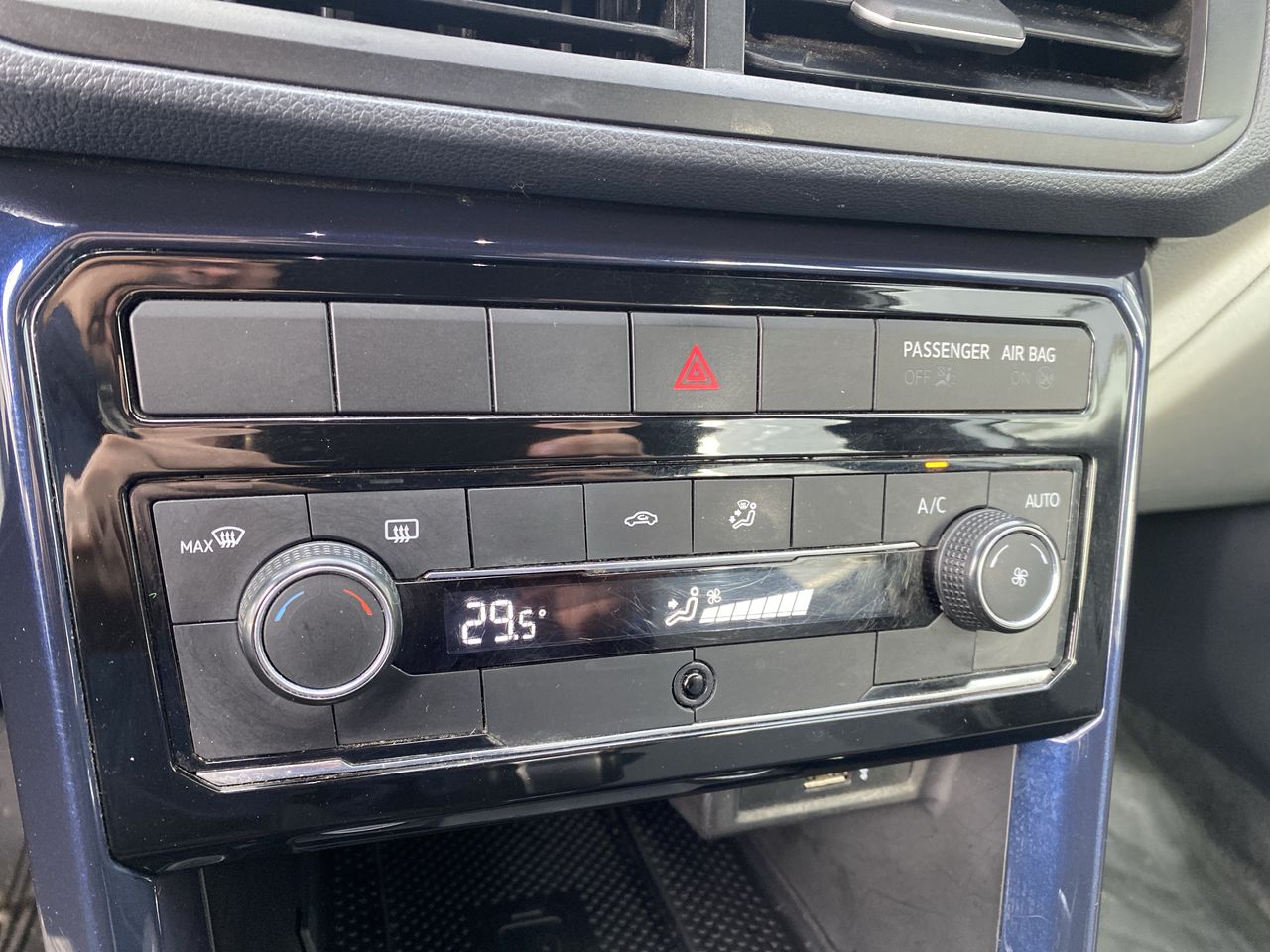 Volkswagen T-Cross — foto 31 de 34