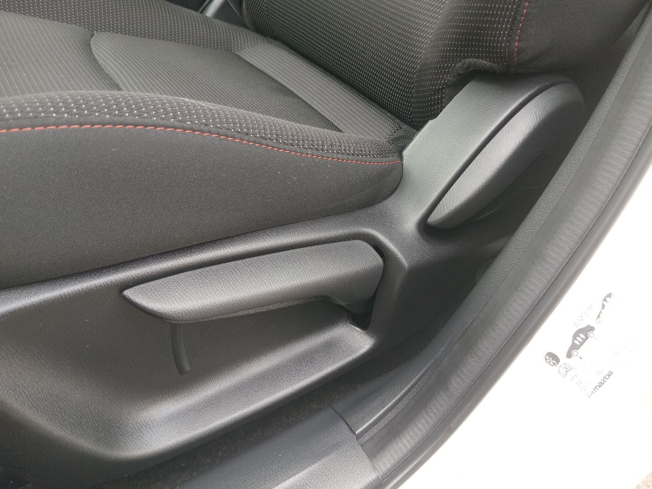 MAZDA - 23
