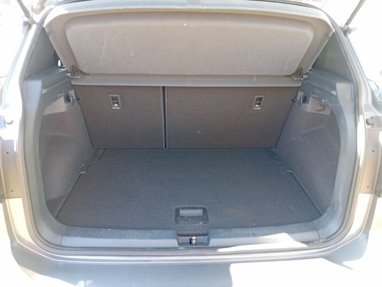VOLKSWAGEN - 9