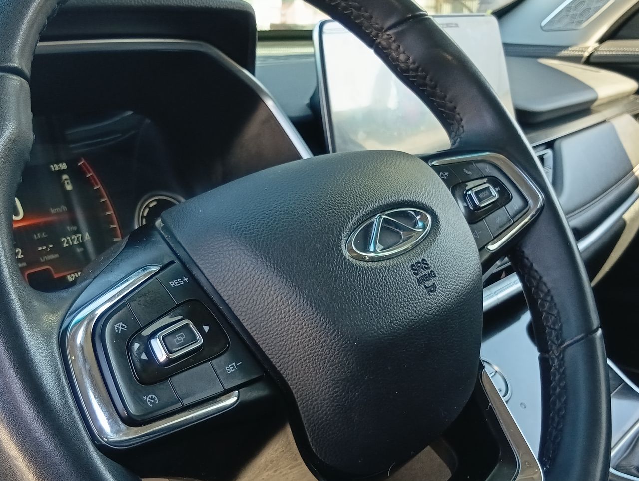 Chery Tiggo 8 — foto 19 de 27