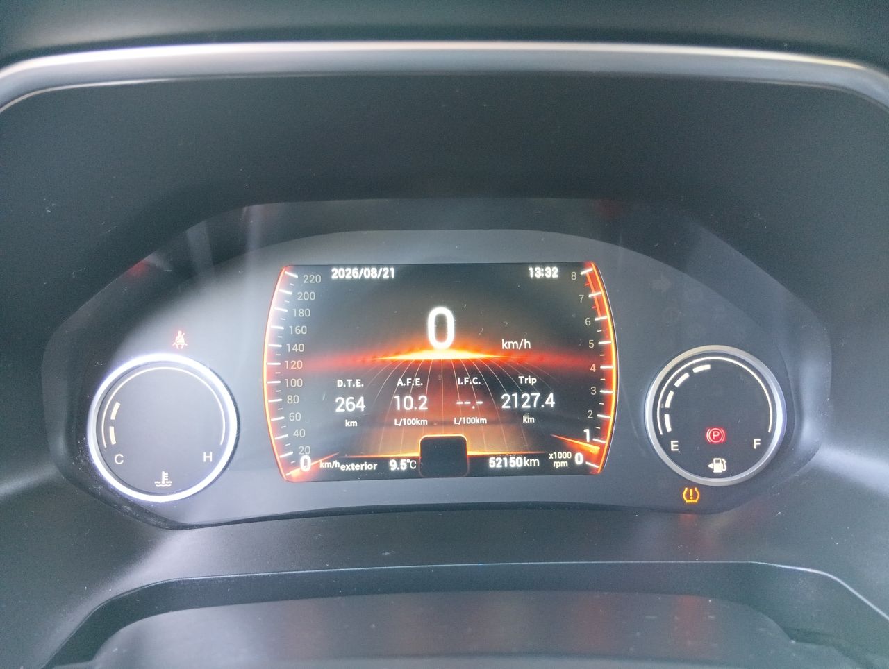 Chery Tiggo 8 — foto 24 de 27