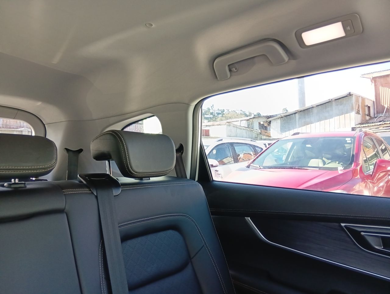 Chery Tiggo 8 — foto 5 de 27