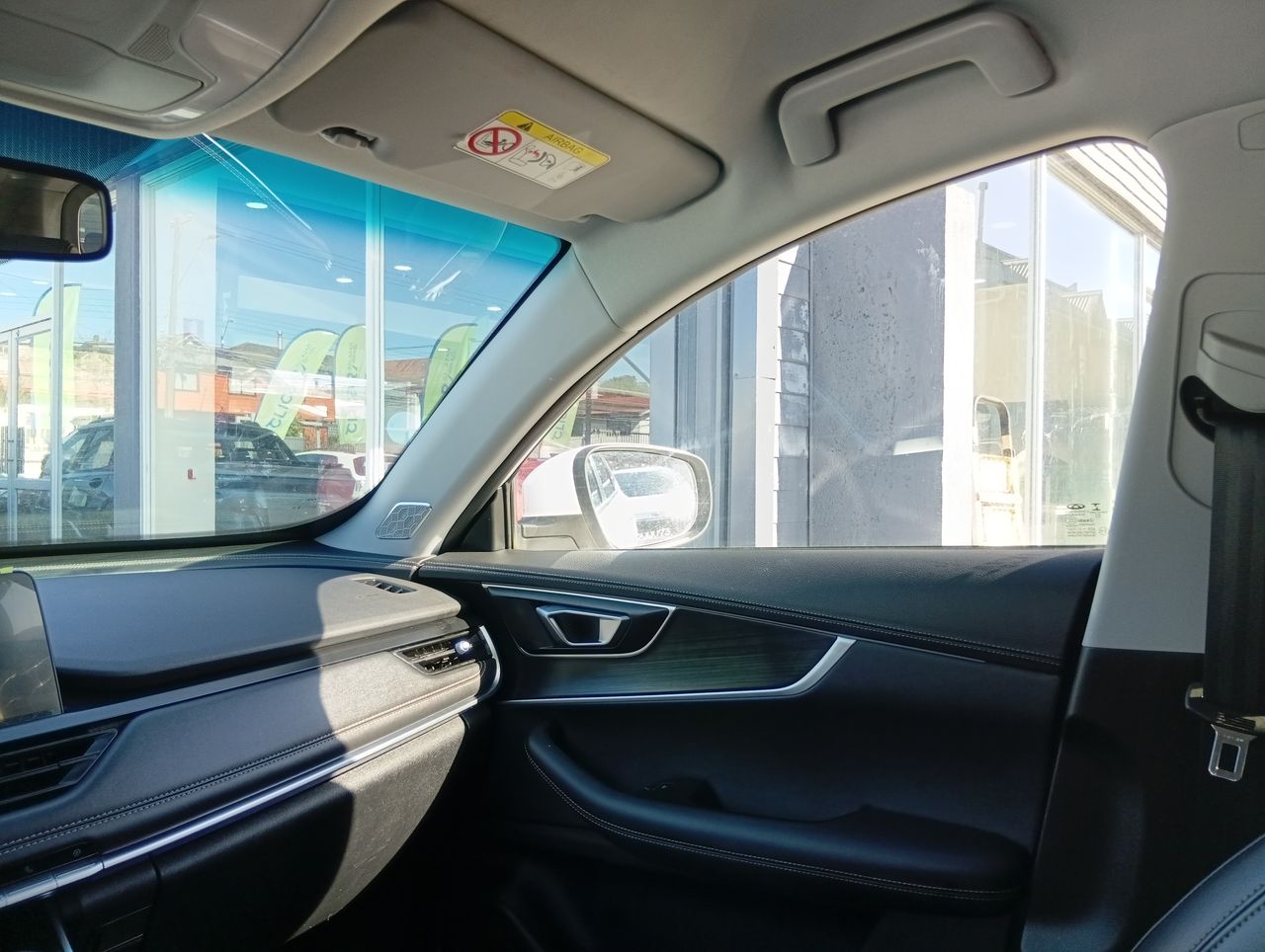 Chery Tiggo 8 — foto 9 de 27
