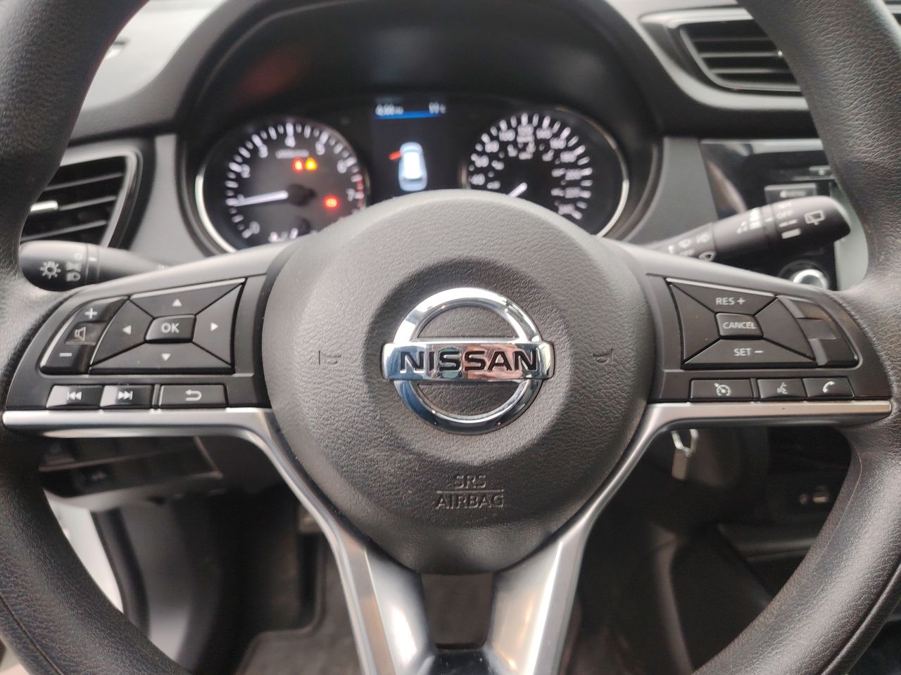 NISSAN - 15