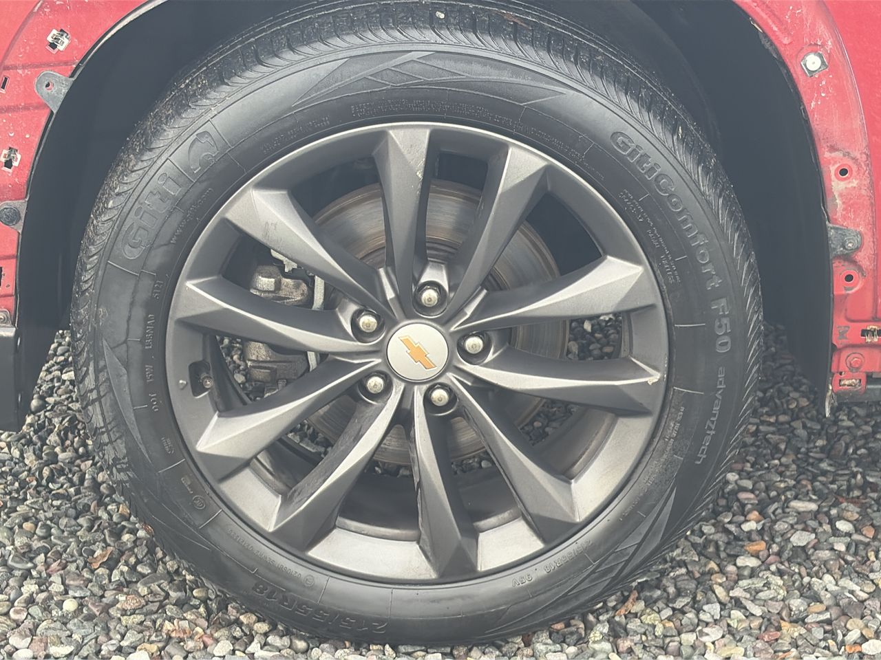Chevrolet Captiva — foto 10 de 21