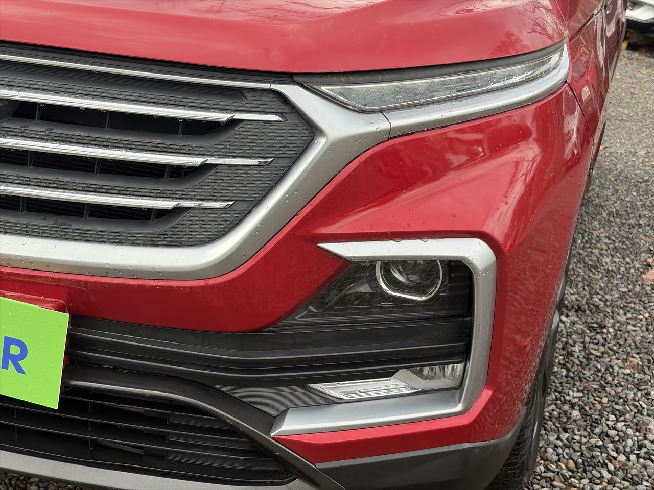 Chevrolet Captiva — foto 11 de 21