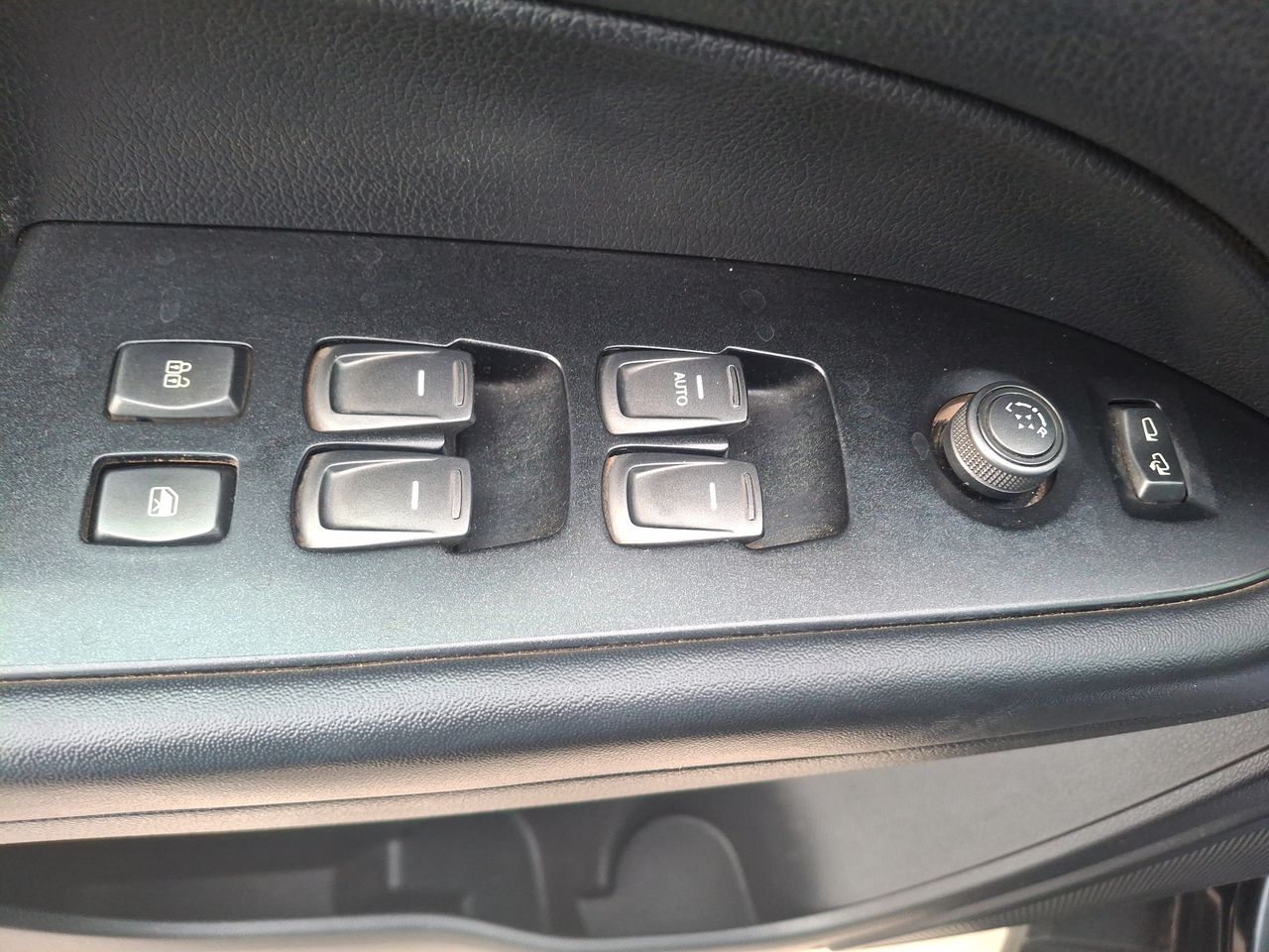 SSANGYONG - 22