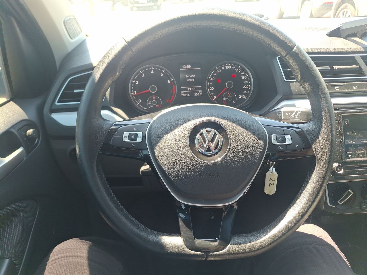 VOLKSWAGEN - 23