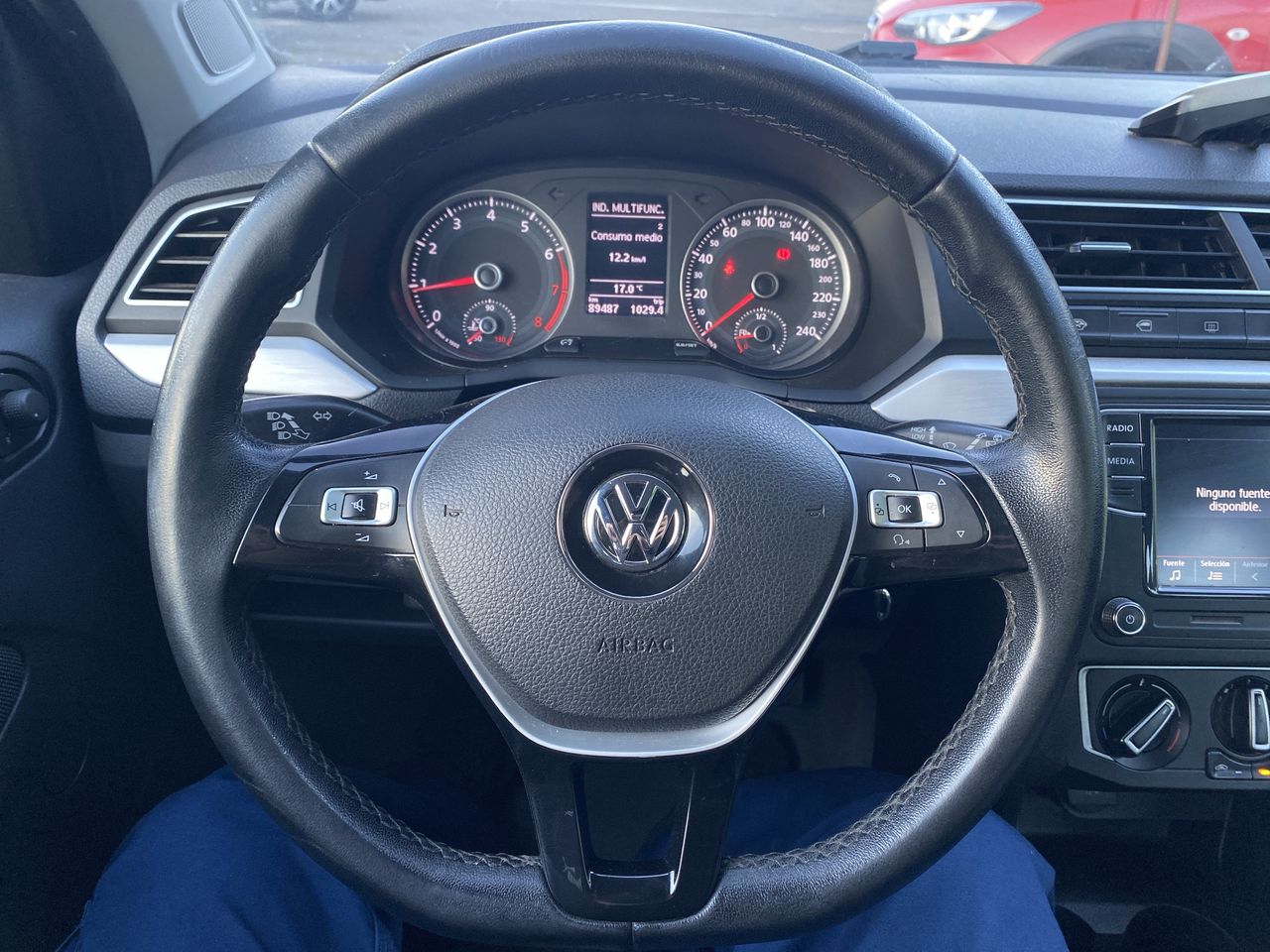 VOLKSWAGEN - 16