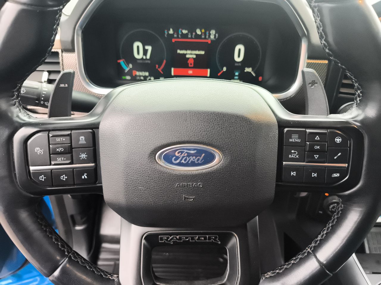 Ford F-150 Raptor — foto 25 de 35