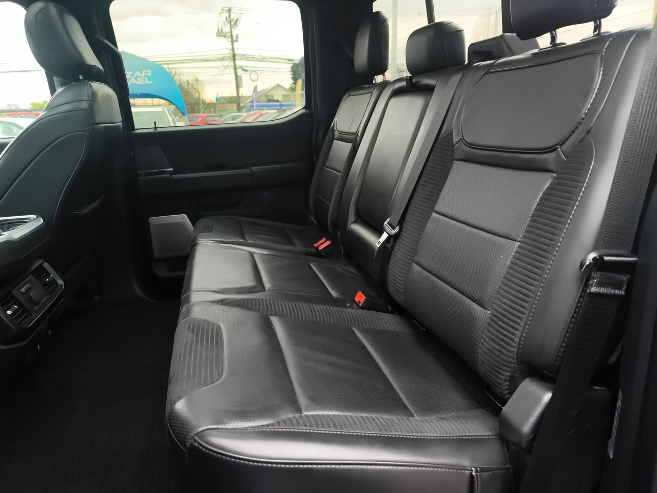 Ford F-150 Raptor — foto 34 de 35
