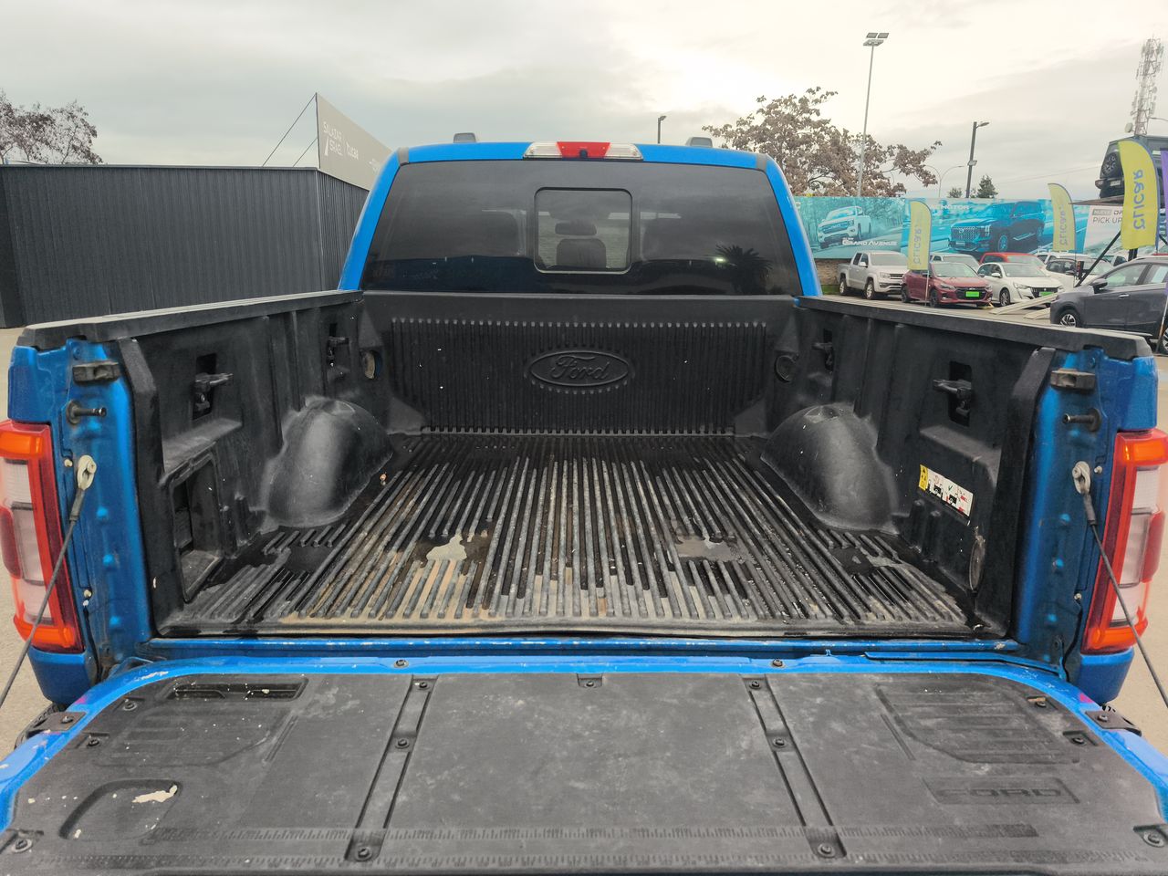 Ford F-150 Raptor — foto 20 de 35