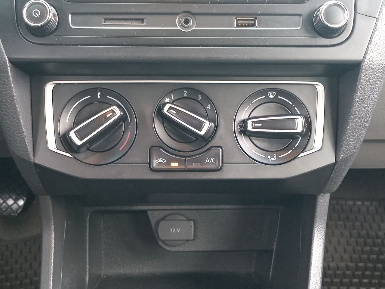 VOLKSWAGEN - 20