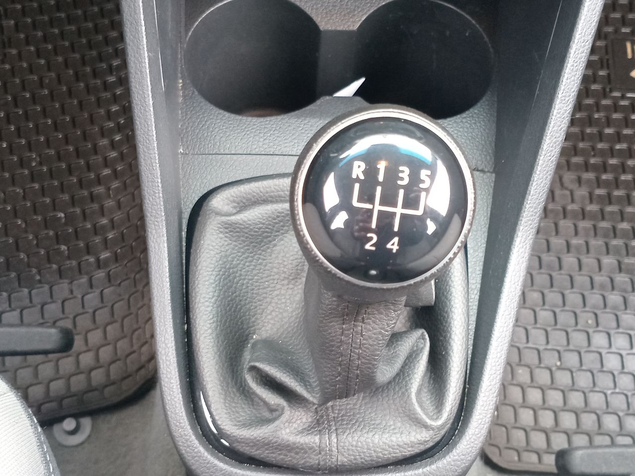 VOLKSWAGEN - 21