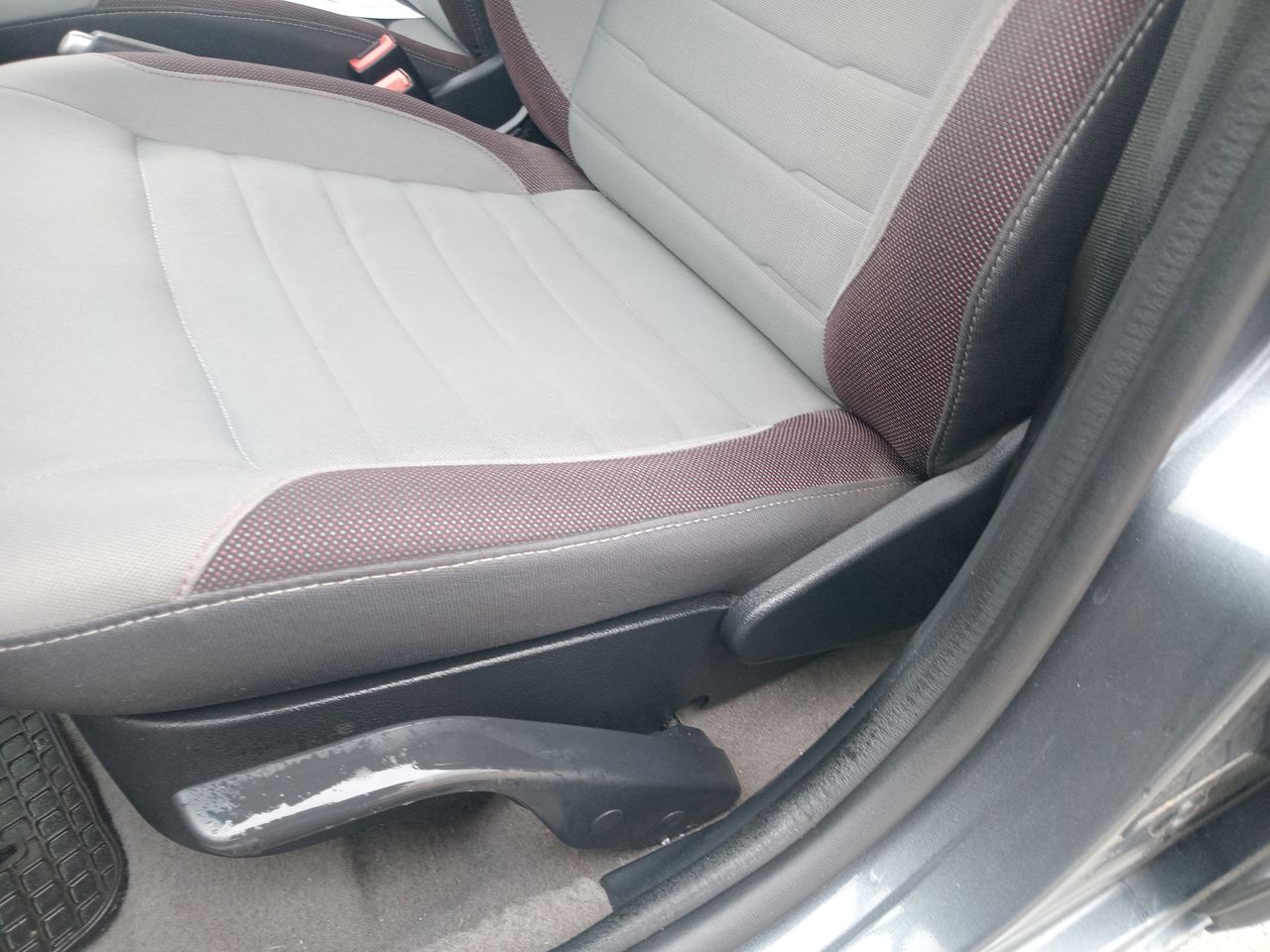 VOLKSWAGEN - 13