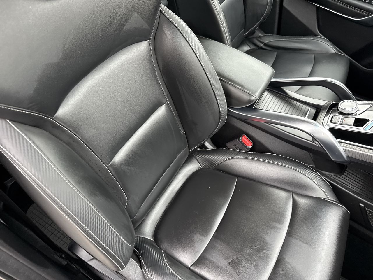 Geely Azkarra — foto 25 de 26