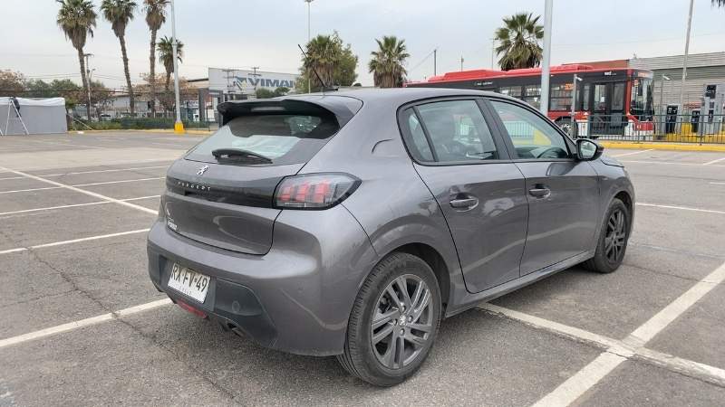 PEUGEOT - 4